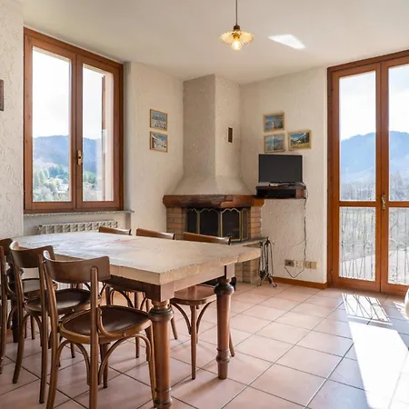Mountain With Fireplace And Mountain View Apartment